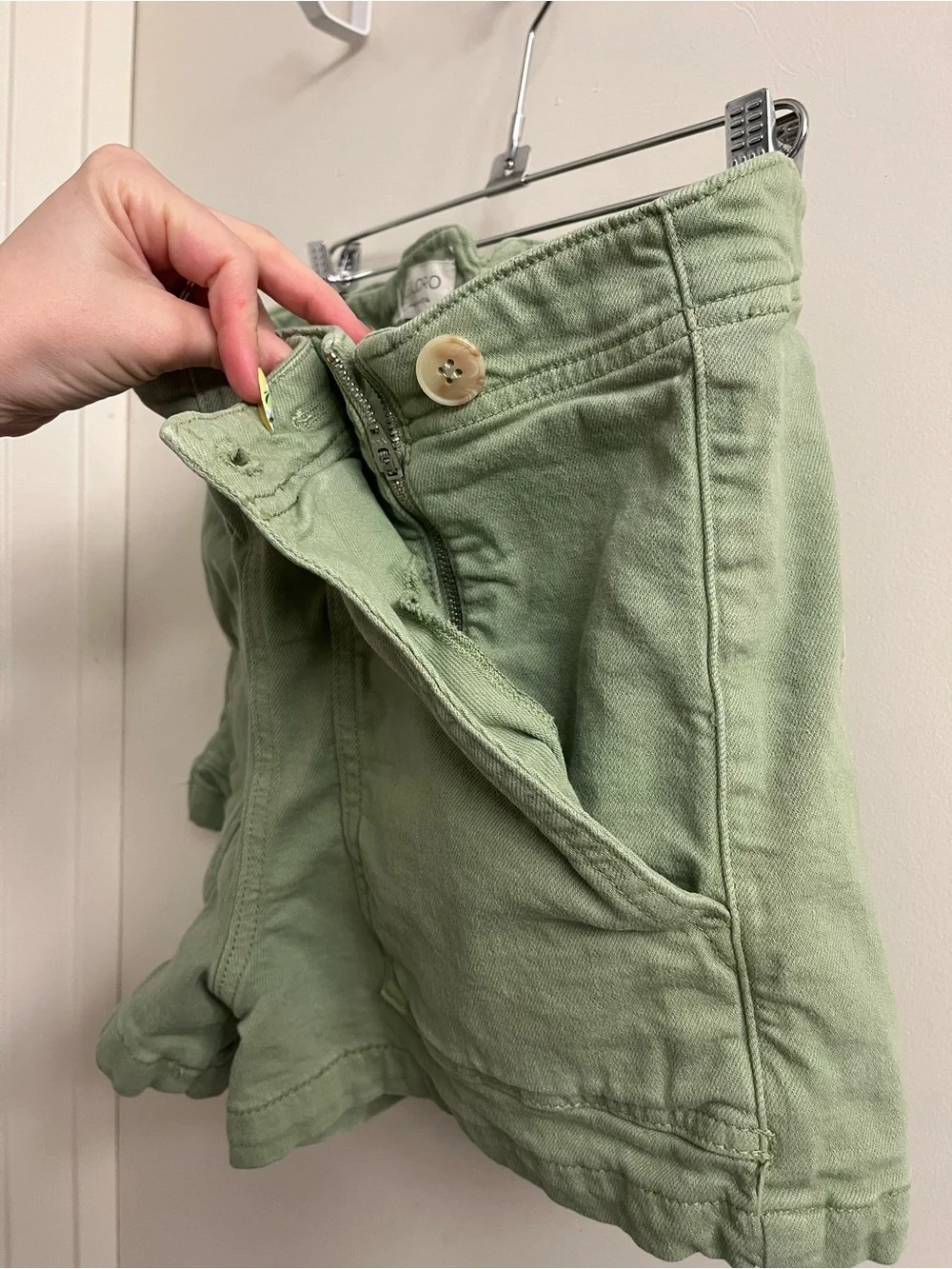 Anthropologie Pilcro Kit Utility Shorts in Green Size 30